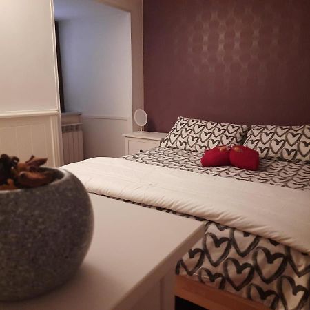 Appartamento La Casa Del Largo Del Rosso Pozzuoli Esterno foto