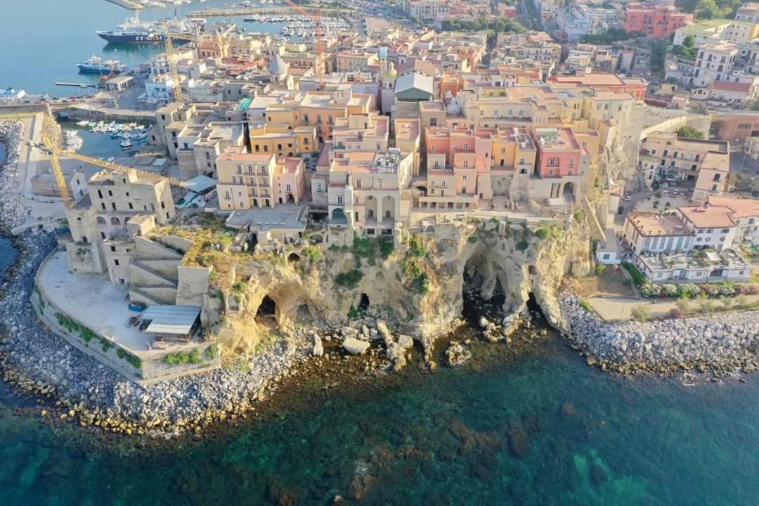 Appartamento La Casa Del Largo Del Rosso Pozzuoli Esterno foto